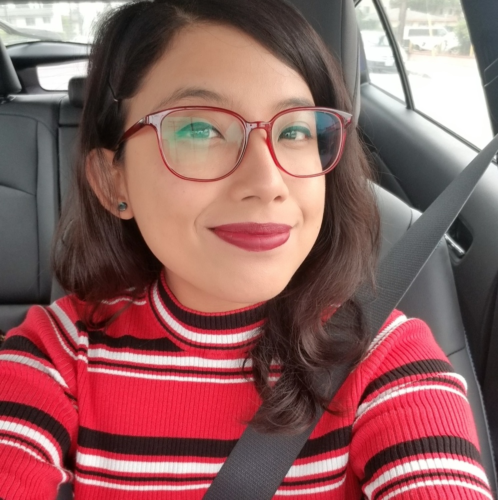 Meet your Posher, Stephanie